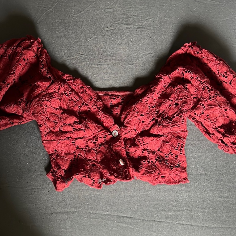 Cute lace urban outfitters crop top worn once